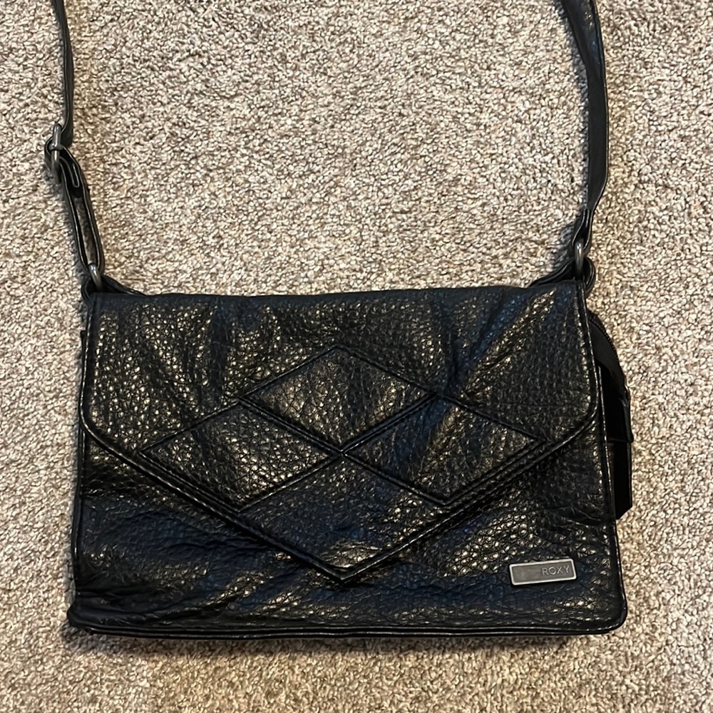 Roxy crossbody